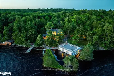 Detached in Muskoka Lakes