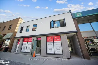 Condo Townhouse in Parry Sound