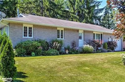 Detached in Meaford