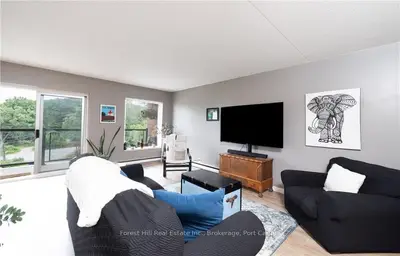 Condo Apartment in Parry Sound