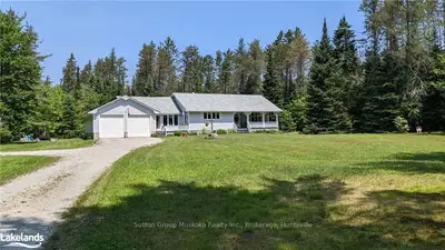 198 Cardwell Lake Road, Huntsville, On P0b 1m0
