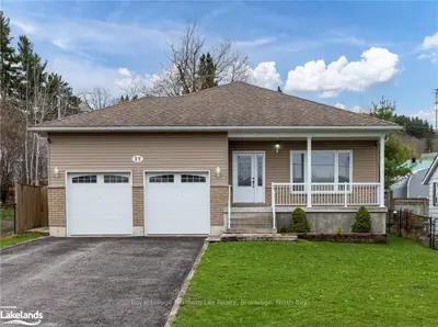 27 Susan Street W, Huntsville, On P1h 1x2