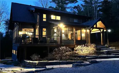 Detached in Gravenhurst
