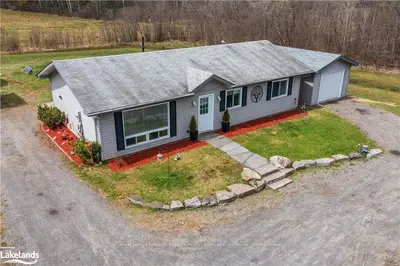 1072 Old North Road, Huntsville, On P1h 2j4