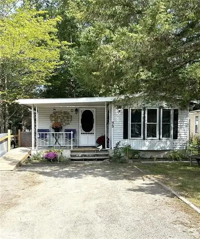 MobileTrailer in Gravenhurst