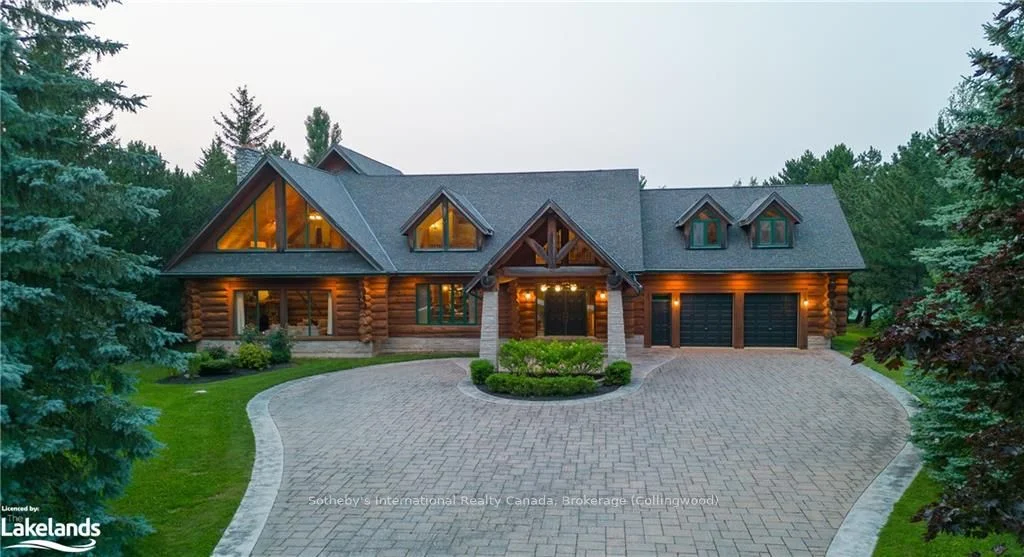 Detached in Blue Mountains