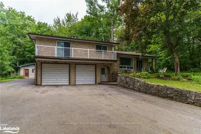 Detached in Bracebridge
