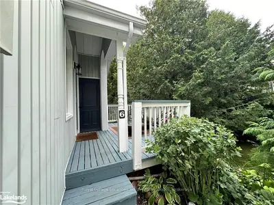 Condo Apartment in Blue Mountains