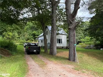 Detached in Seguin