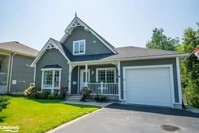 42 Winnifred Avenue, Parry Sound, On P2a 2e7