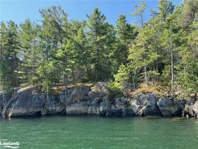 Vacant Land in The Archipelago
