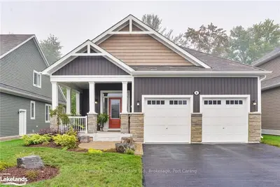 Detached in Bracebridge