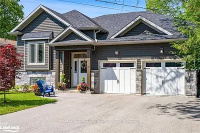 Detached in Meaford