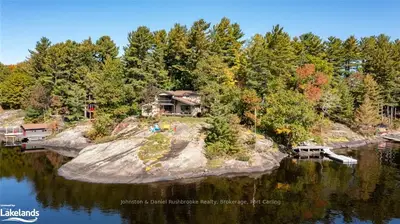 1042 El-kee Point Lane, Muskoka Lakes, On P0b 1j0
