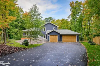 Detached in Gravenhurst