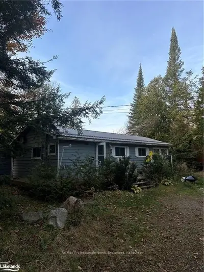 1082 Grosbeak Drive, Dysart Et Al, On K0l 1m1