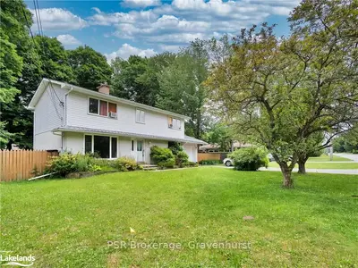 Detached in Gravenhurst