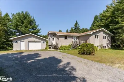 Detached in Bracebridge