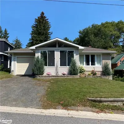 24 Fairy Avenue, Huntsville, On P1h 1g7
