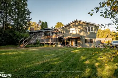 32 Gullins Road, Huntsville, On P1h 1m6