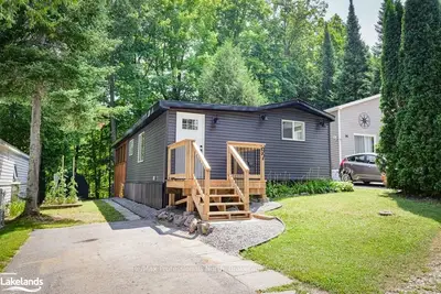 MobileTrailer in Gravenhurst