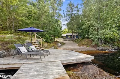 Detached in Gravenhurst
