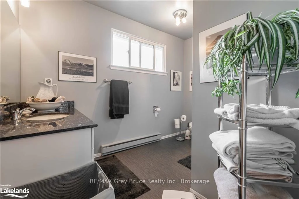 49 LAMSON Crescent, Owen Sound, ON N4K 6C1
