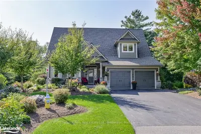Detached in Gravenhurst