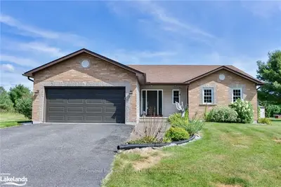 Detached in Bracebridge