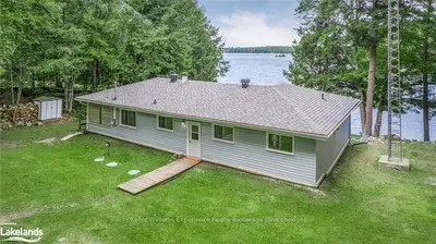 Detached in Bracebridge