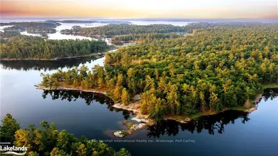 Detached in The Archipelago