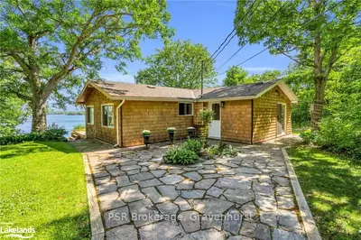 Detached in Gravenhurst