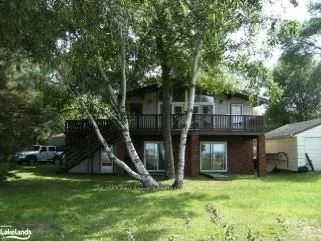 Detached in Blue Mountains