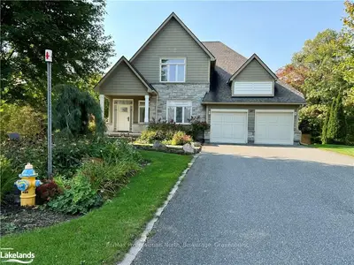 Detached in Gravenhurst