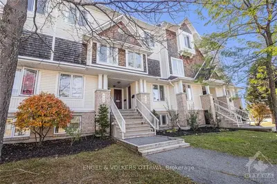 Condo Townhouse in Orleans - Cumberland and Area