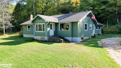 Detached in Lake of Bays