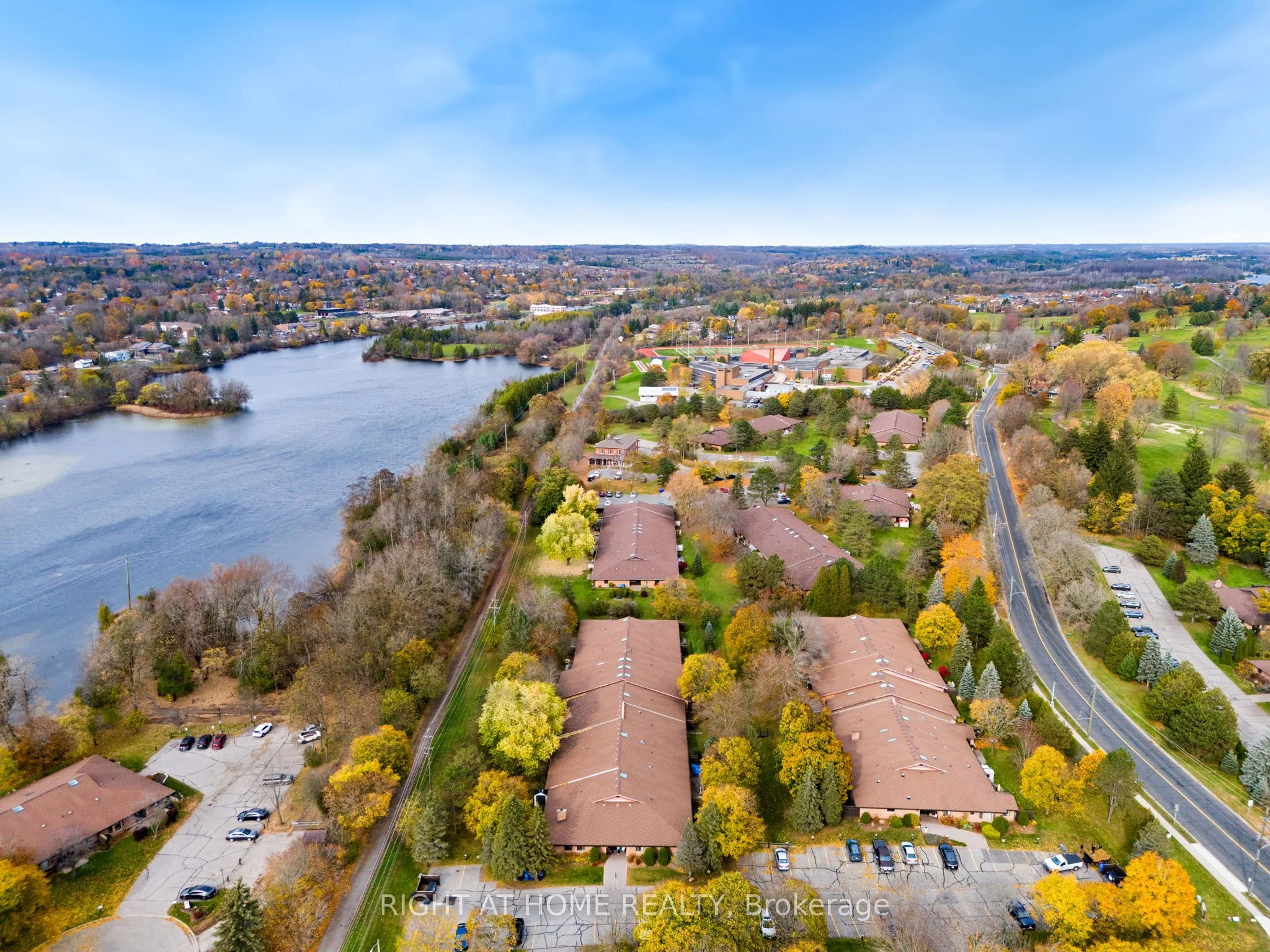 Condo Apartment in Peterborough