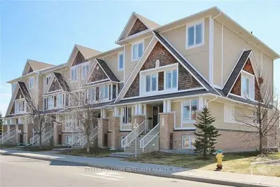 Condo Apartment in Barrhaven