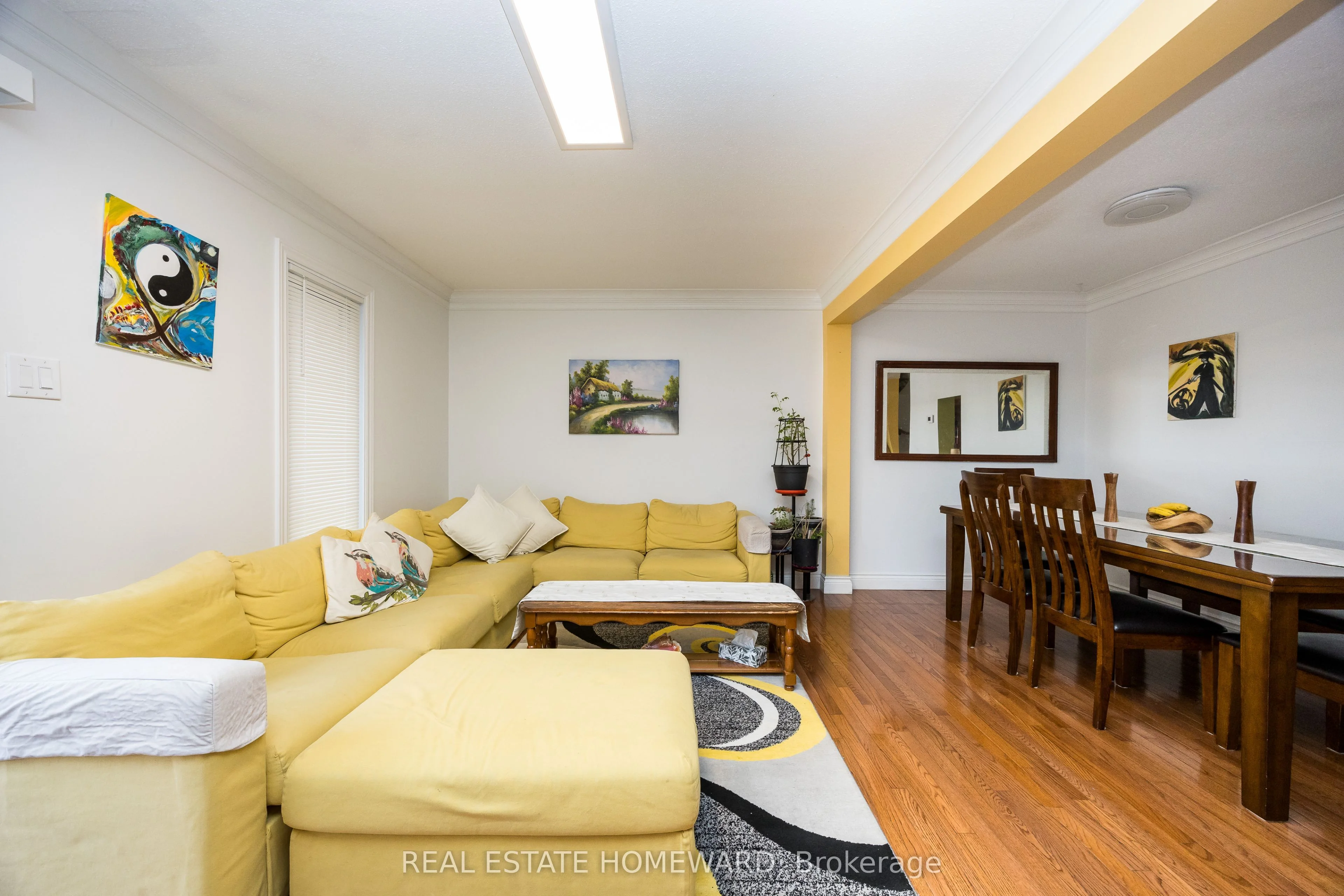 Att/Row/Townhouse in Cyrville - Carson Grove - Pineview