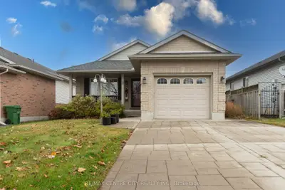 Detached in St. Thomas