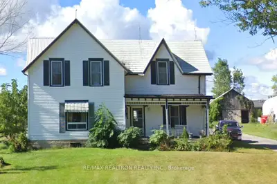 Detached in Belleville
