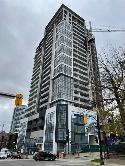 Condo Apartment in Hamilton