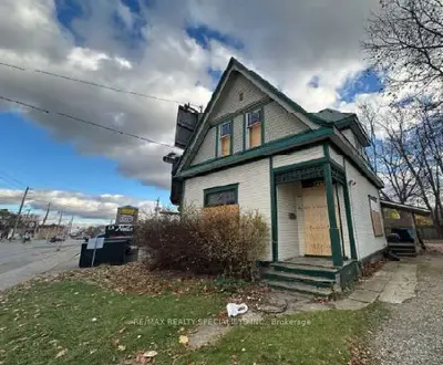 377 Hamilton Road, London East, On N5z 1r7