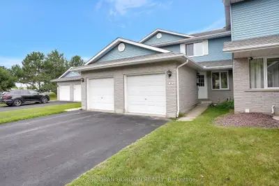 Condo Townhouse in Waterloo