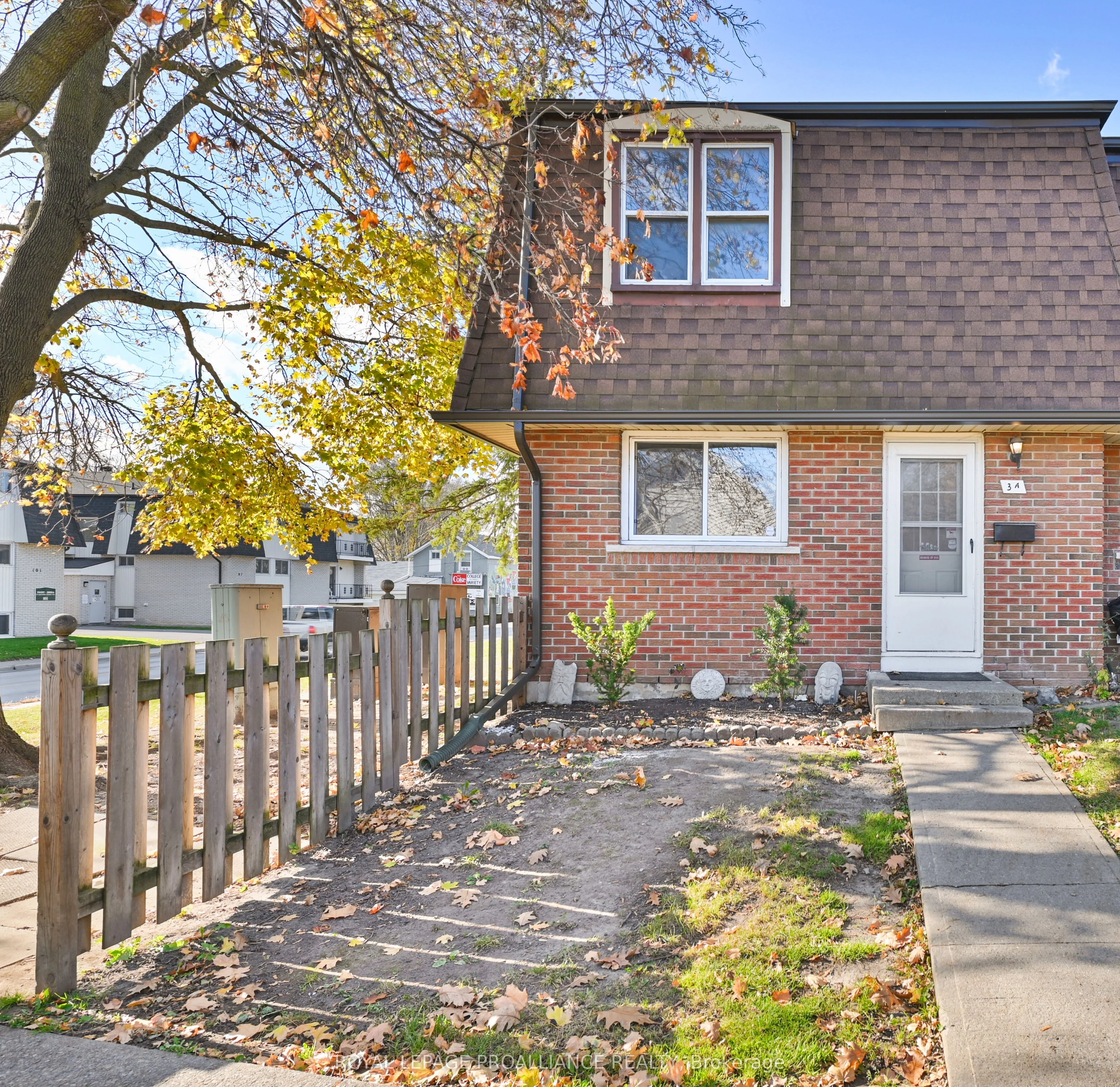 25 Prince Of Wales Drive 3a, Belleville, On K8p 2t5