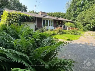 49 Delong Drive, Beacon Hill North - South And Area, On K1j 7e4