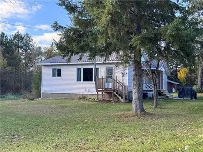 Detached in North Algona Wilberforce