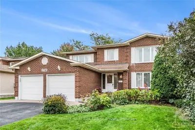 Detached in Orleans - Convent Glen and Area