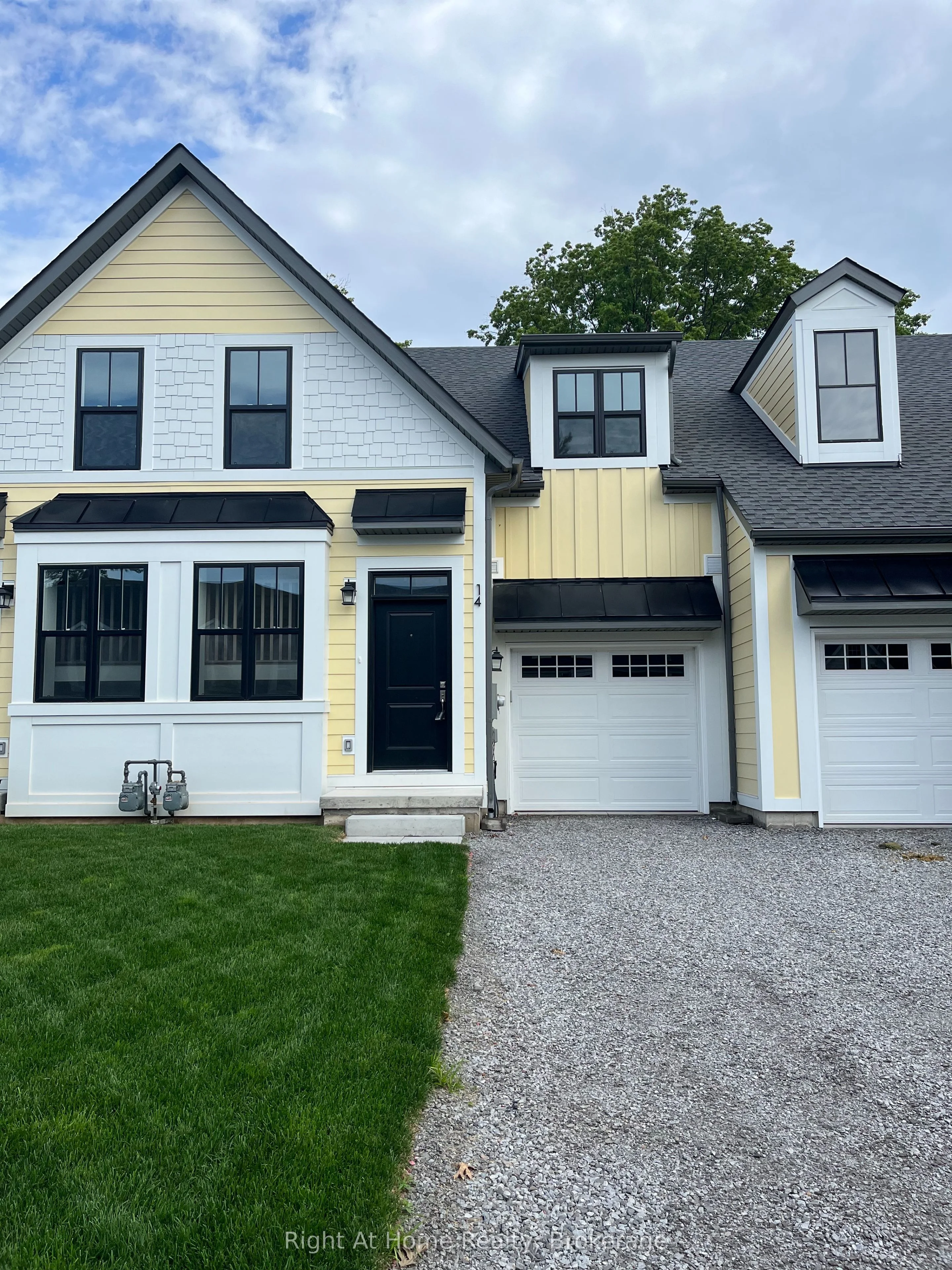 14 PARADISE Grove, Niagara-on-the-Lake, ON L0S 1J0