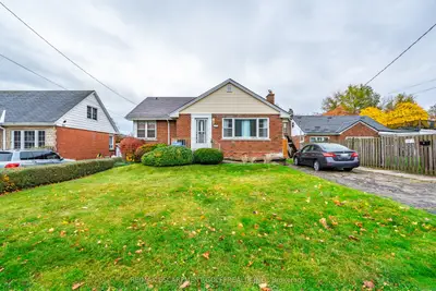 Detached in Hamilton